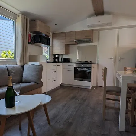 Camping Les Viviers - Cap Ferret Mobil-home 3 8 Personnes *